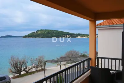 House 400 m², Zatoglav - first row to the sea - 17