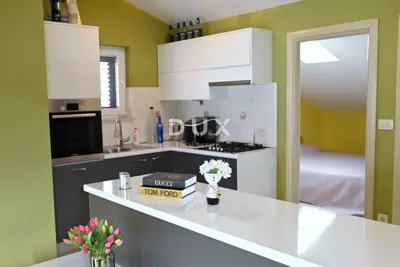 House 400 m², Zatoglav - first row to the sea - 13