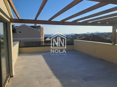 ATRAKTIVAN APARTMAN PAKOŠTANE 70 m² - 9