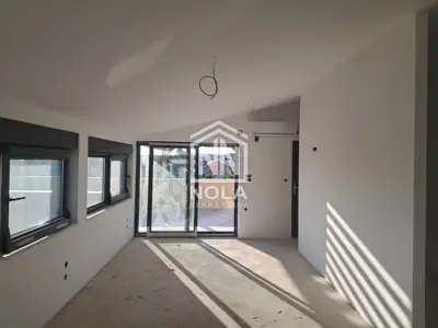 ATRAKTIVAN APARTMAN PAKOŠTANE 70 m² - 3