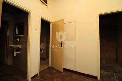 Gewerberaum 203 m², Rijeka Centar - 11 Räume - 10