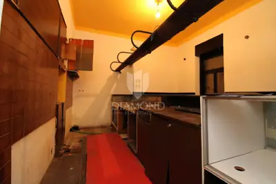 Gewerberaum 203 m², Rijeka Centar - 11 Räume - 4