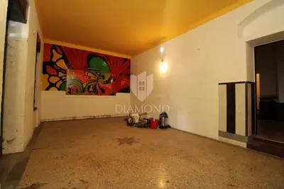 Gewerberaum 203 m², Rijeka Centar - 11 Räume - 2