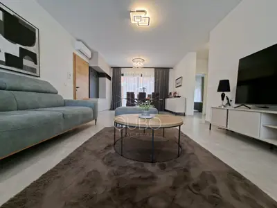 Wohnung zur Miete in Rovinj, 90 m² - 2
