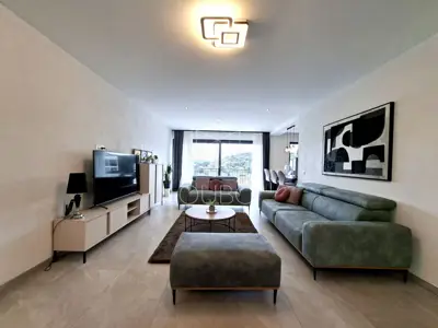 Rovinj – moderan stan s 2 spavaće sobe i 2 kupaonice, novogradnja, bli