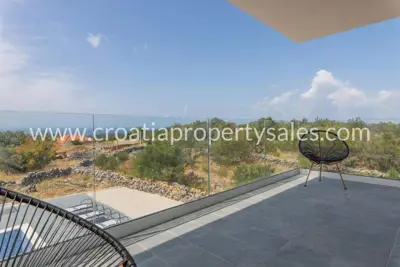 Vila 180 m², Trogir - pogled na more i bazen - 11