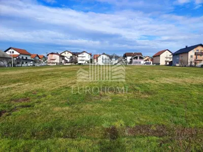 Baugrundstück, Sesvetski Kraljevec, 1.800 m² - 1