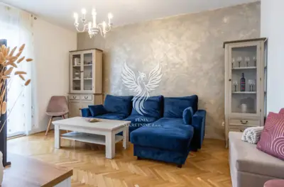 Split, Kman, excellent 2-bedroom apartment with living room