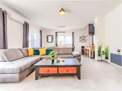 House 224 m², Vodnjan surroundings - peace and greenery - 8
