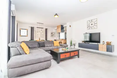 House 224 m², Vodnjan surroundings - peace and greenery - 12