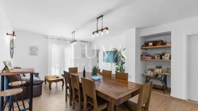 Kuća 370 m², Pićan - tri kuće, bazen i teniski teren - 16