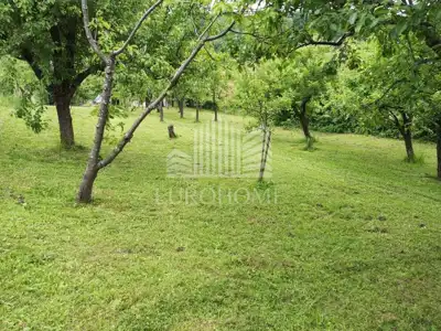 Building plot 2,620 m², Fraterščica - access from both sides - 2