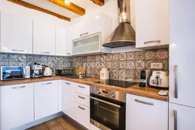 Wohnung zur Miete in Centar, 75 m² - 14