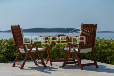 PRODAJA, JEDINSTVENA 4BDR 4BTHR VILLA NA PLAŽI, S 1.000 m² ZEMLJIŠTA - 8