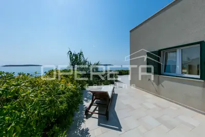 PRODAJA, JEDINSTVENA 4BDR 4BTHR VILLA NA PLAŽI, S 1.000 m² ZEMLJIŠTA - 21