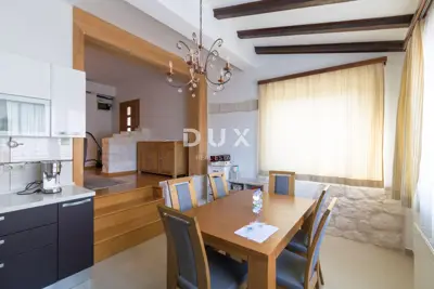 Stan 83 m², Zaton kod Šibenika - prizemlje i dvorište - 2