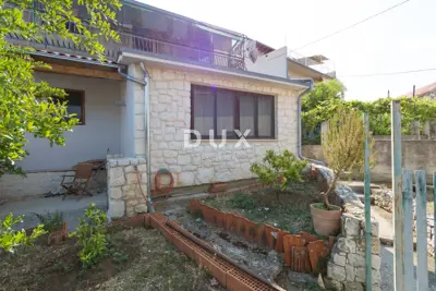 Stan 83 m², Zaton kod Šibenika - prizemlje i dvorište - 9