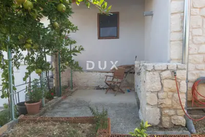 Stan 83 m², Zaton kod Šibenika - prizemlje i dvorište - 8