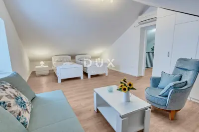 House 95 m², Kraljevica - yard 470 m² - 15