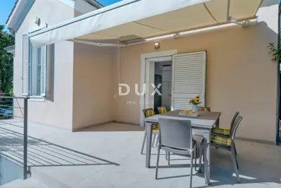 House 95 m², Kraljevica - yard 470 m² - 2