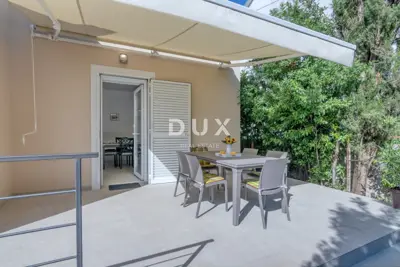 House 95 m², Kraljevica - yard 470 m² - 3