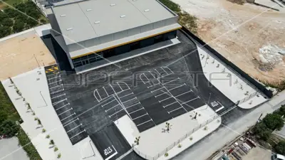 Handels- und Verkaufslager 1600 m², Trogir - an den Hauptverkehrsstraßen - 1