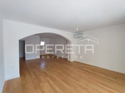 Wohnung 266 m², Novi Bokanjac, Garten und Garage - 6
