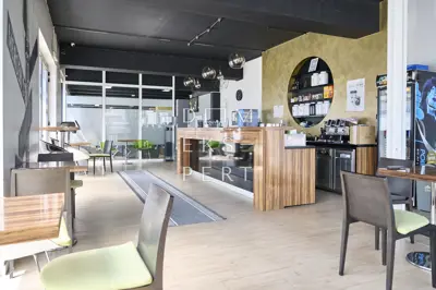 Dugo Selo - Istok, Dugo Selo, poslovni prostor, 588 m², prilika za inv - 2