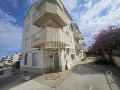 Zadar, Borik, Poslovni prostor za tihu djelatnost, prizemlje, dugoročni