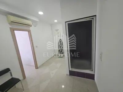 Zadar, Borik, Poslovni prostor za tihu djelatnost, prizemlje, dugoročni - 9