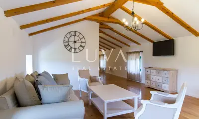 Vila 280 m², Barban - autentična istarska elegancija - 8