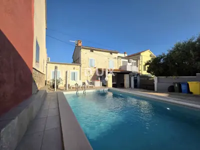 House for sale in Peruški, 150 m²