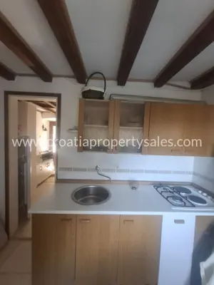 Stone house 90 m², Brač Island - courtyard and charm - 7