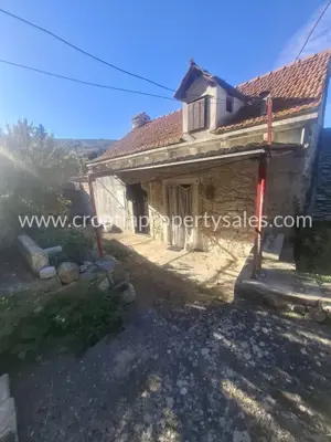 Stone house 90 m², Brač Island - courtyard and charm - 10
