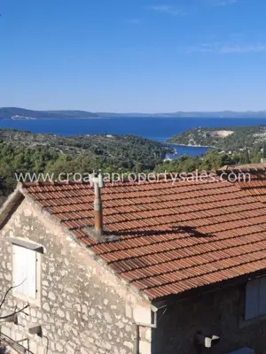 Stone house 90 m², Brač Island - courtyard and charm - 12