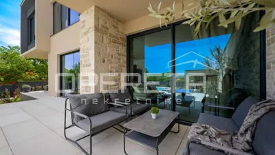 Villa 216 m², Rovinjsko Selo - pool and privacy - 4