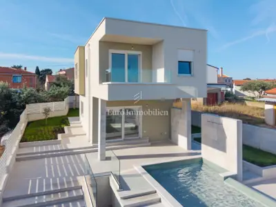Vila 140 m², Pula - bazen i pogled na more - 3