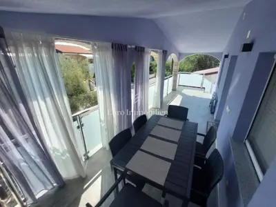 Apartment house 253 m², Vir - 4 apartments, 40 m from the sea - 3