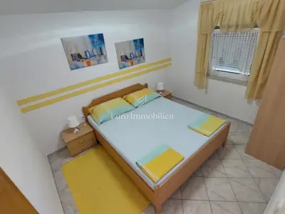 Apartment house 253 m², Vir - 4 apartments, 40 m from the sea - 16