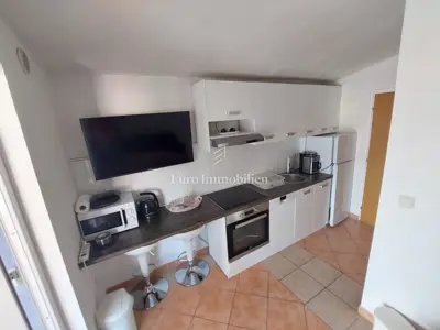 Apartment house 253 m², Vir - 4 apartments, 40 m from the sea - 9