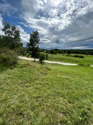 Teren 1.579 m², Oprtalj - mirno zeleno okruženje - 2