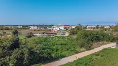 Building plot 2,680 m², Umag - near the center