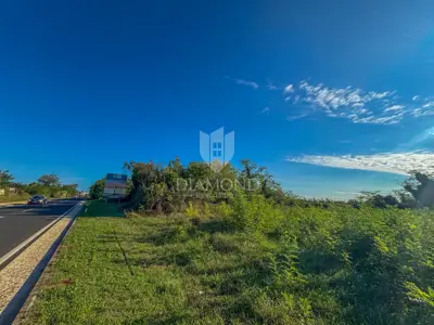 Building plot 2,680 m², Umag - near the center - 3