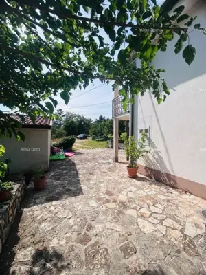 House 200 m², Buje - quiet location and large plot - 9