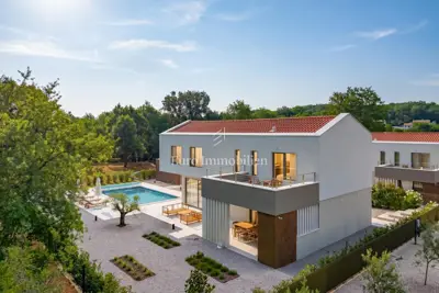 Haus zum Kauf in Labin, 283 m²