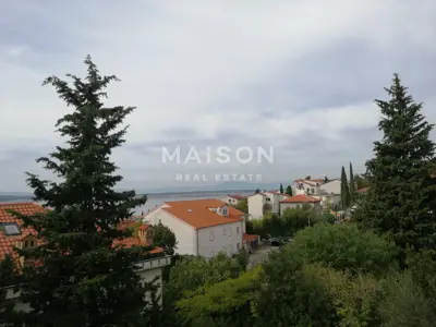 House 570 m², Crikvenica - 7 residential units - 6