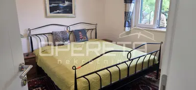 Kuća 140 m², Rukavac na Visu - 2 stana i terasa 50 m² - 5