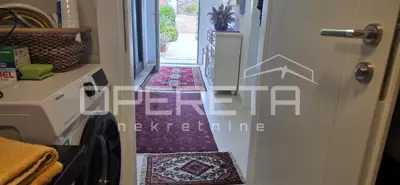 Kuća 140 m², Rukavac na Visu - 2 stana i terasa 50 m² - 16