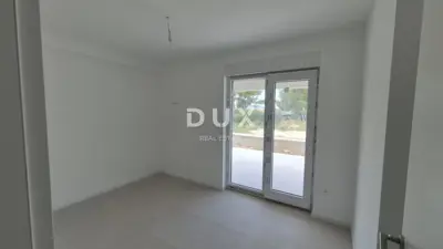 Wohnung 131 m², Rovanjska - 3 Schlafzimmer und Terrasse - 5
