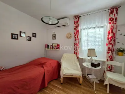 Dvojna kuća 80 m², Okrug Gornji, drugi red od mora - 18